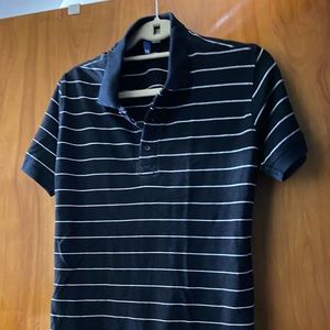 Men’s black and white polo